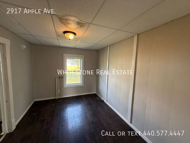 Building Photo - 2917 Apple Ave
