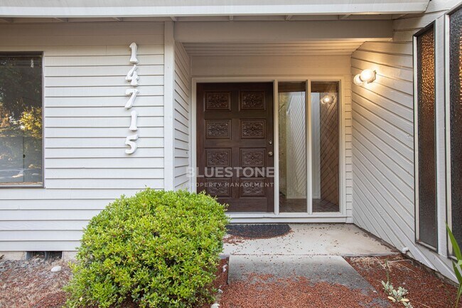 Foto del edificio - Sweet 3 bedroom 2 bath home in Beaverton available now!