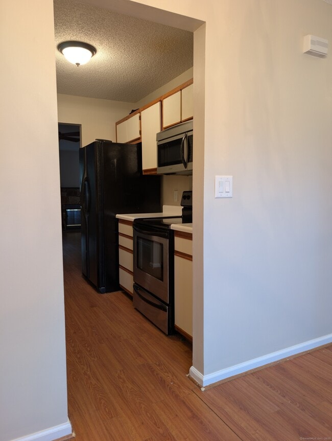 Building Photo - 308 Water Course Row