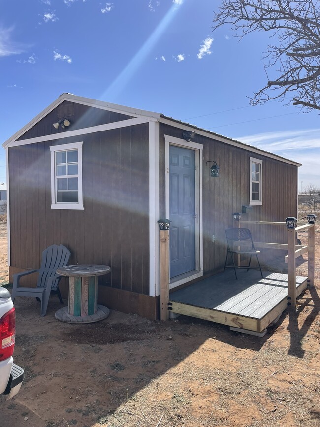 Building Photo - Cabin A