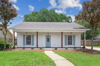Building Photo - 4131 Country View Dr