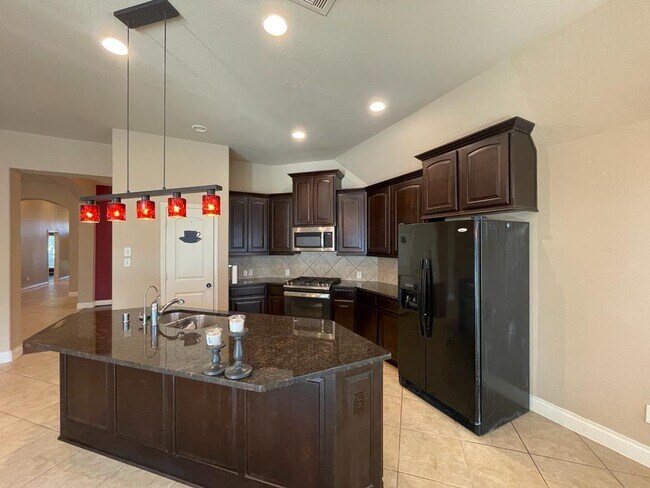 Building Photo - Aqua Falls, Missouri City, TX 77459 - 4 BR 2 BA single-family home