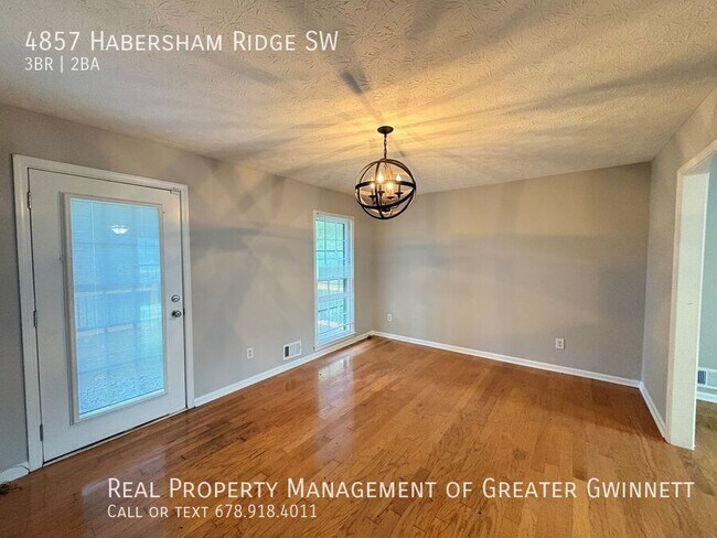 Foto del edificio - 4857 Habersham Ridge SW