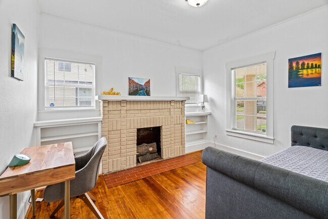 Building Photo - 5217 Claremont St