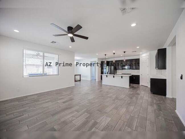 Building Photo - 7914 W Pueblo Ave