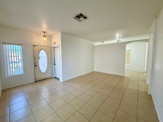 Foto del edificio - 7932 Seabourn Ct