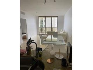 Foto principal - 16275 Collins Ave