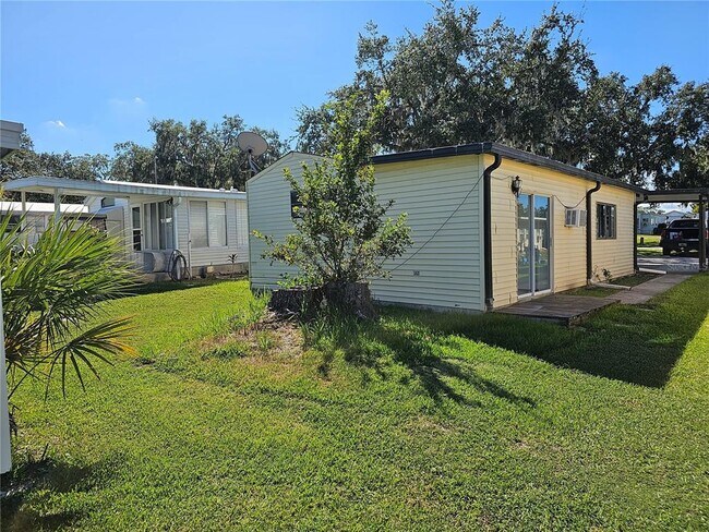 Building Photo - 10909 Don Creek Dr
