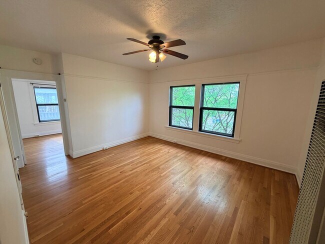 Foto del edificio - One Bedroom Second Floor Unit Ladd's Addition/Hawthorne District