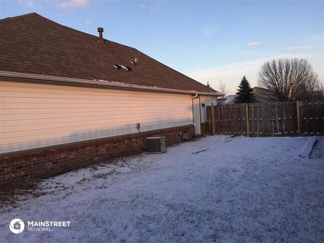 Building Photo - 1946 Brocken Ct, Indianapolis, IN 46229