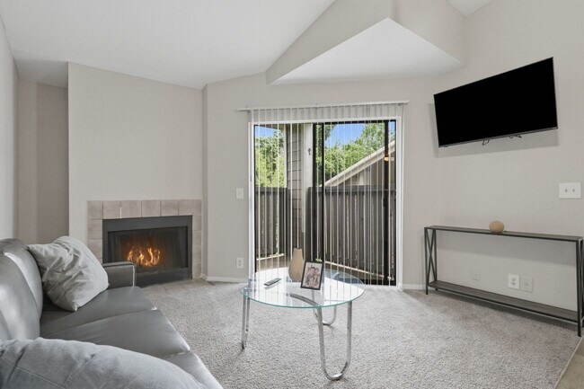 Foto del edificio - 1132 Sugar Creek Cir