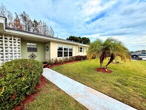 Building Photo - 916 Savannas Point Dr