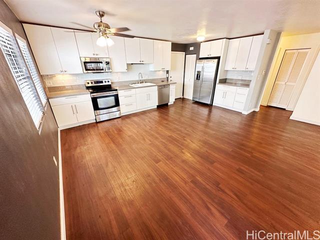 Building Photo - 91-1084 Makaaloa St