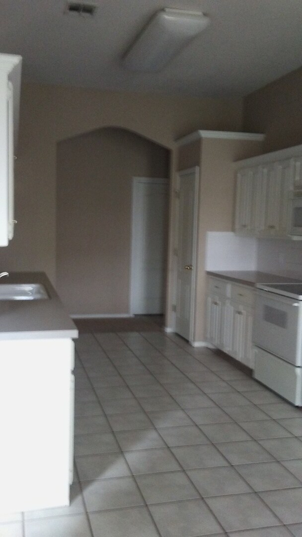 Foto del edificio - Very nice 3 bedroom home with an office in...