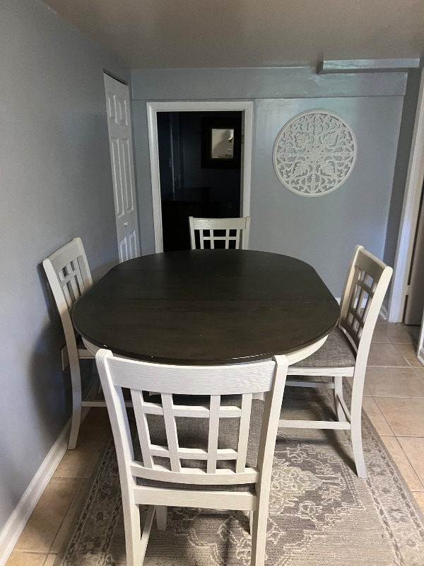 Foto principal - 8468 Imperial Dr