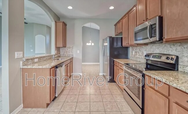 Building Photo - 12728 Avelar Creek Dr