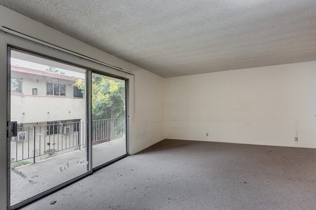Foto del edificio - 265 N Oakland Ave