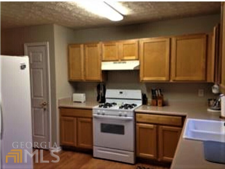 Foto del edificio - 1336 Tullifenney Ct SW