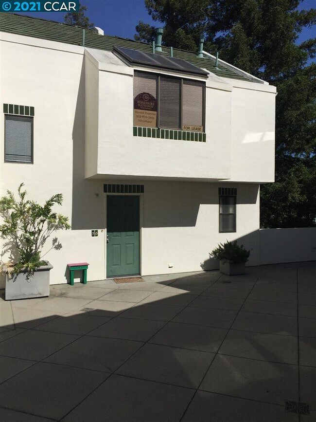 Building Photo - 56 Mozden Ln