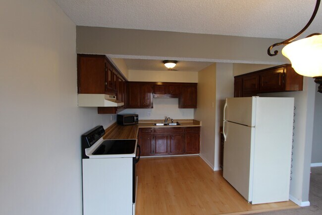 Foto del edificio - 5743 Brentwood Trace