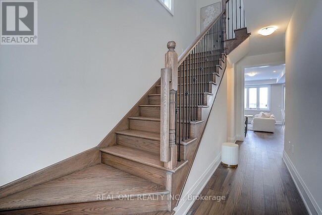 Photo du bâtiment - 18 Mace Ave