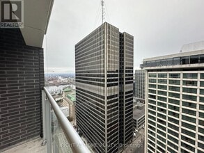 Building Photo - 340 Queen St