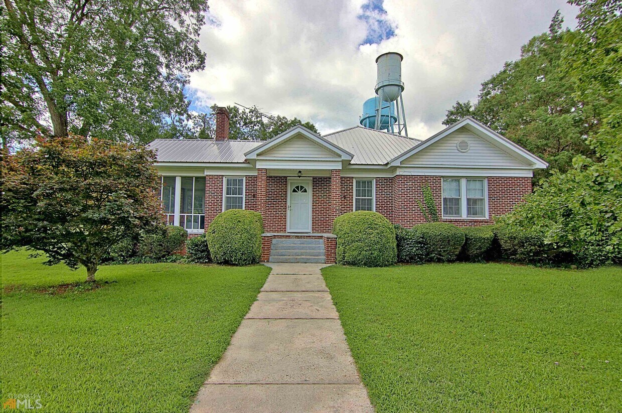 Foto principal - 17868 Main St