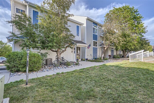 Foto del edificio - Amazing 2BR, 2BTH Condo with Oversized Gar...