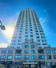 Building Photo - 526 Pacific Ave