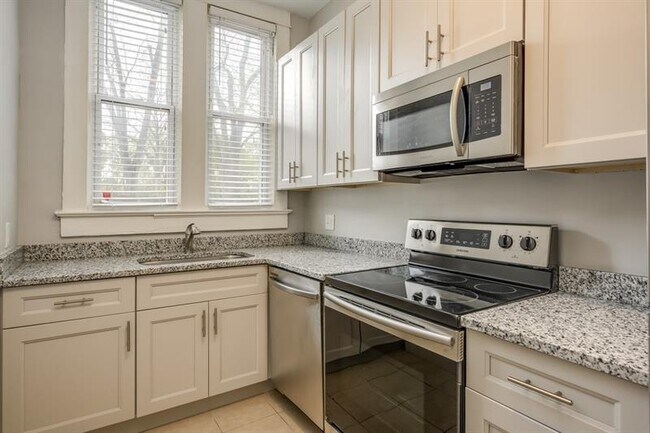 Foto del edificio - 600 Parkway Dr NE