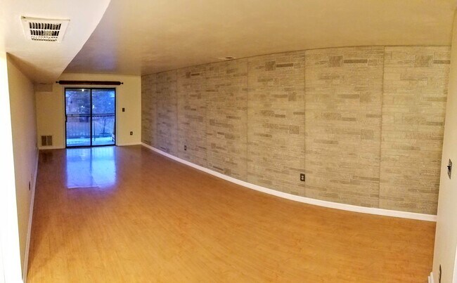 Foto del edificio - 1719 Raspberry Ct