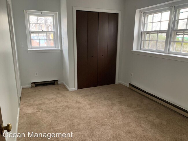 Foto del edificio - 69 Farren Ave