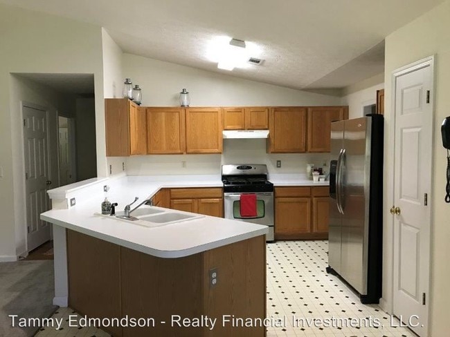 Building Photo - 5609 Newberry Point Dr