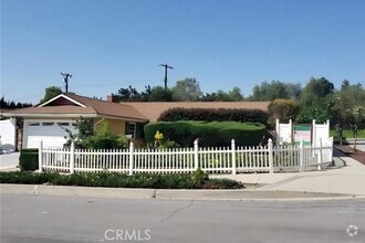 Building Photo - 1379 Wesleyan Ave