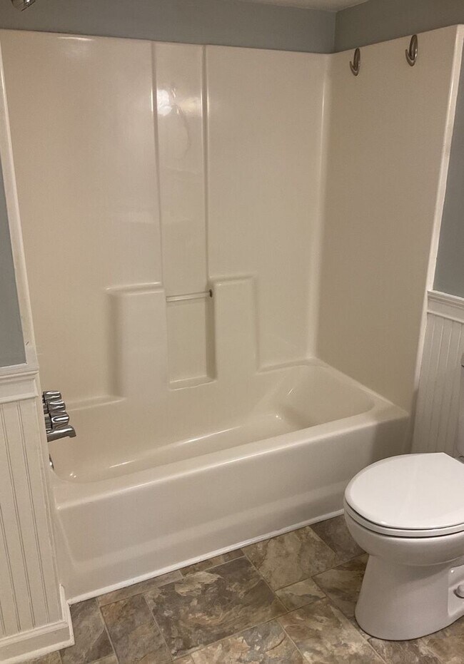 Building Photo - Beautiful 2 Bedroom  in Cramerton!