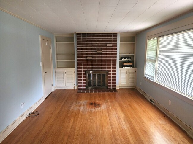 Foto del edificio - 571 Lovers Ln