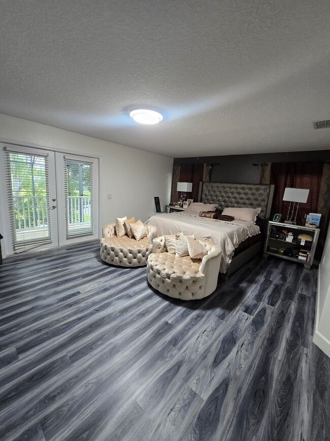 Building Photo - 510 Brookeshire Dr