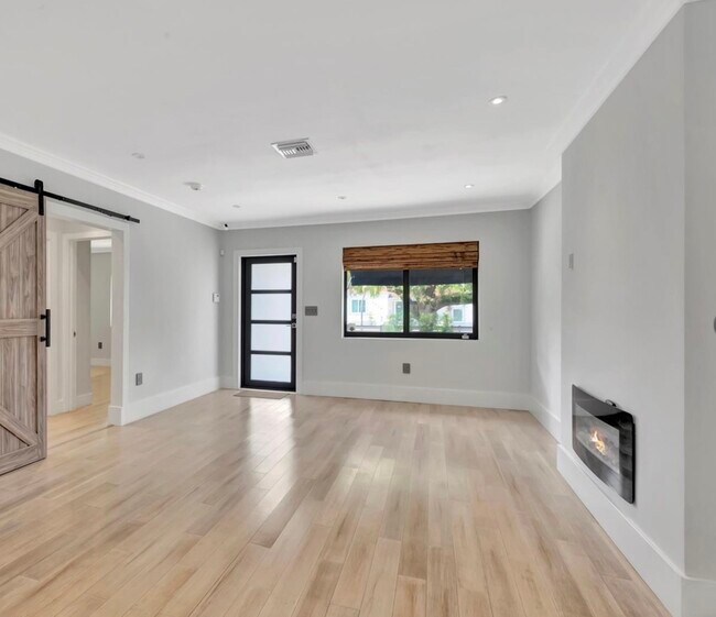 Foto del edificio - 2415 SW 21st Ter