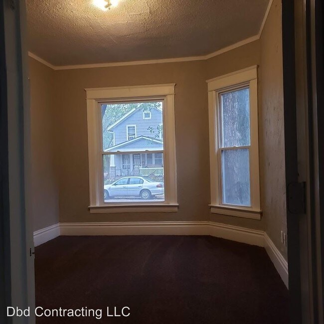 Foto del edificio - 3 br, 2 bath Apartment - 820 Walnut