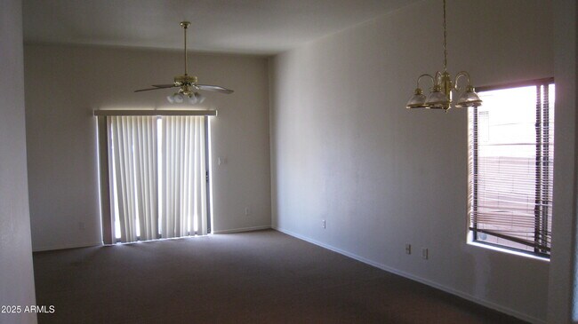 Foto del edificio - 849 Ocotillo Dr