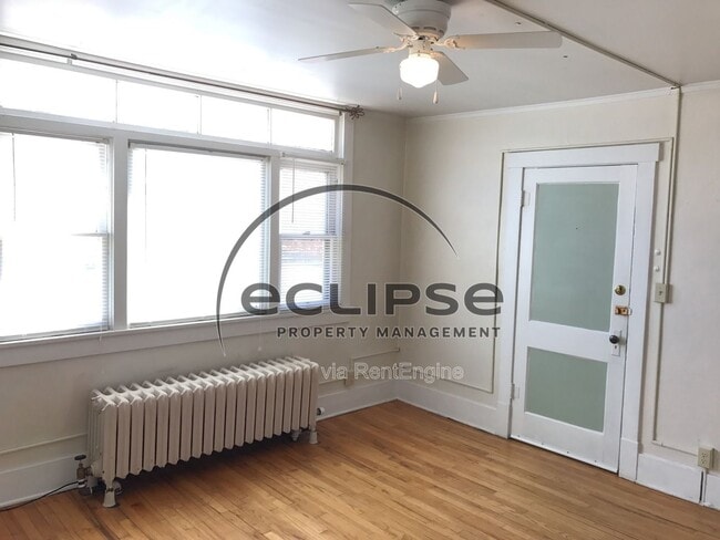 Building Photo - 711 2nd St