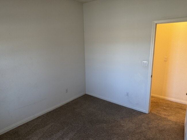 Foto del edificio - 20796 Village Pkwy