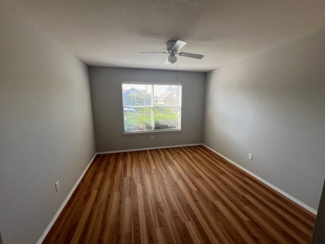Building Photo - Georgetown 2 Bedroom 2 Bath