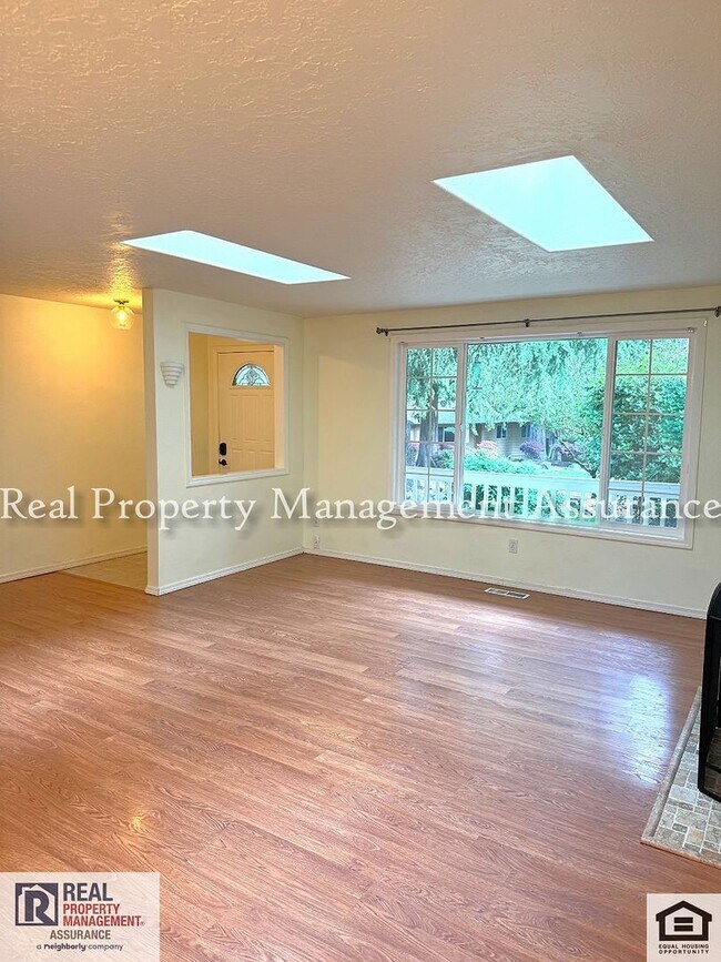 Foto del edificio - 3260 Arbor Dr