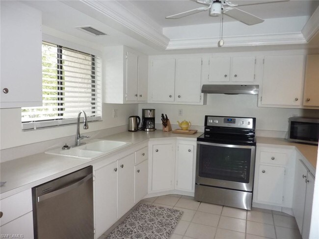 Foto del edificio - 4575 Trawler Ct