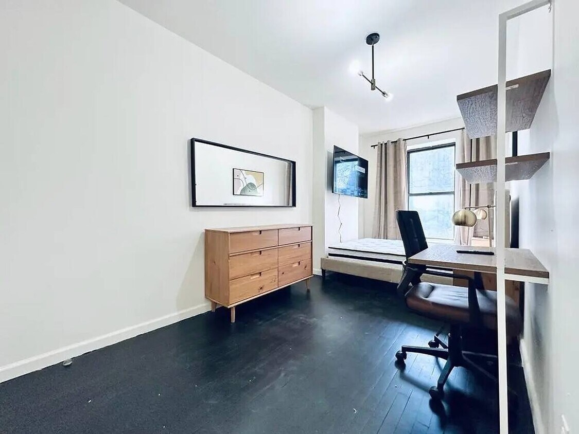 Foto principal - HUGE Room, 3 blocks to Prospect Park, HDTV #471