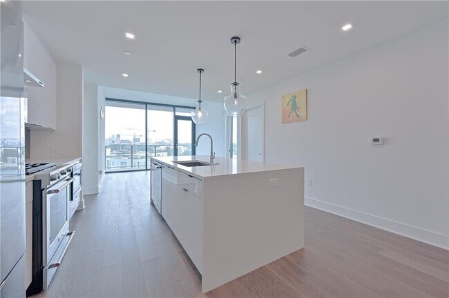 Foto del edificio - 788 West Marietta St NW