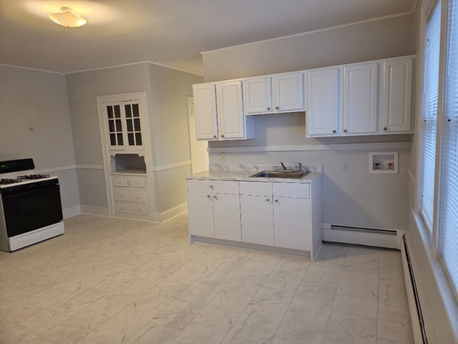 Foto del edificio - 168-170 Oak St