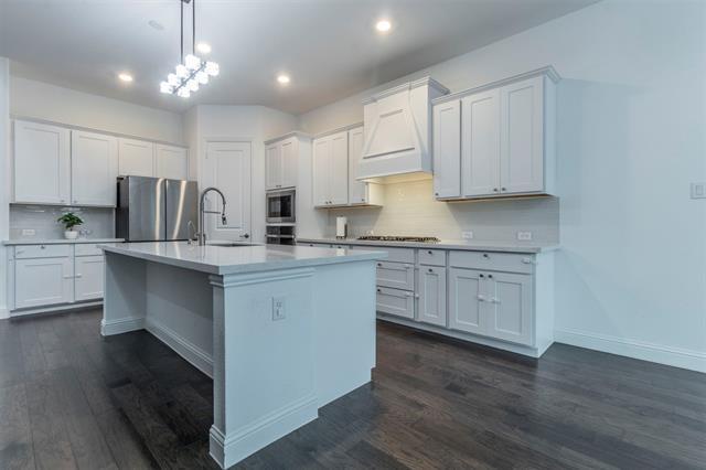 Building Photo - 909 Heritage Trl