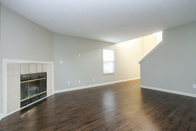 Foto del edificio - 5885 Gadsen Dr
